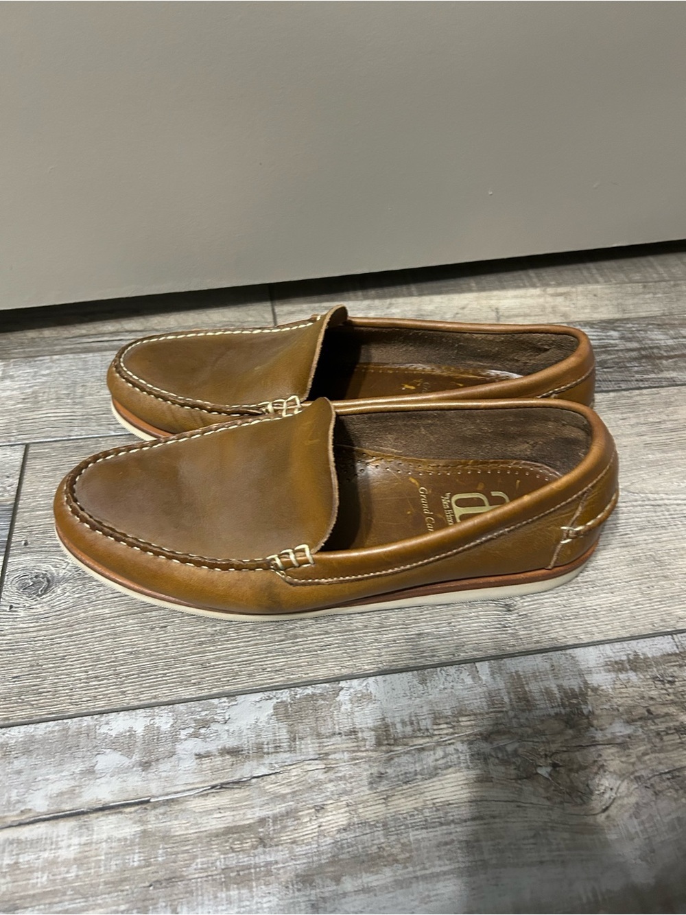 Allen Edmonds Grand Canal Venetian Loafers tan brown leather